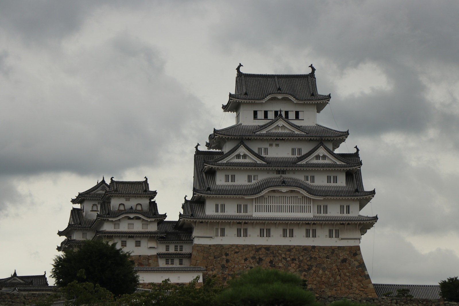 Очень грозный замок. Теперь чувствуете разницу?