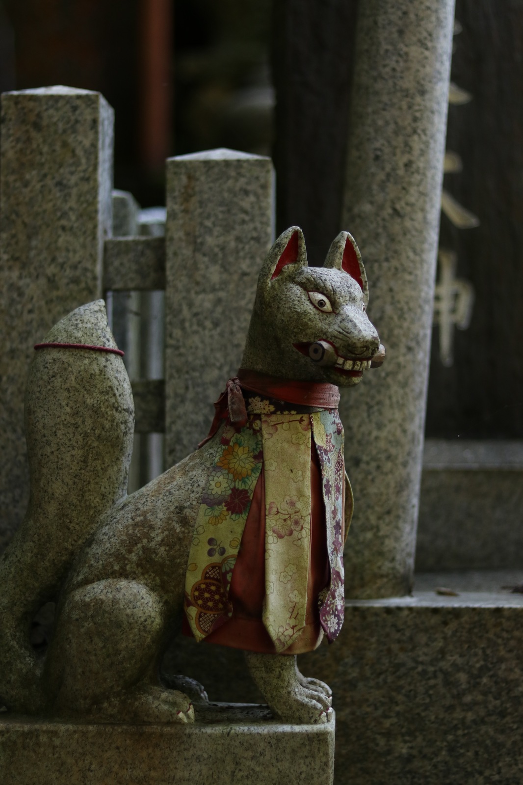 Фушими Инари — это храм лис, и тут их очень много!